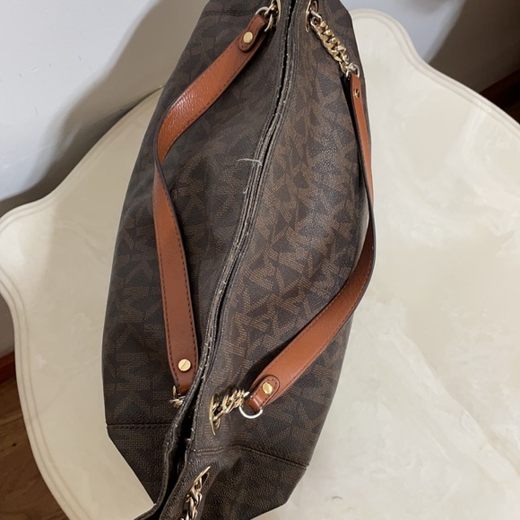 Michael Kors bag - Picture 5 of 9